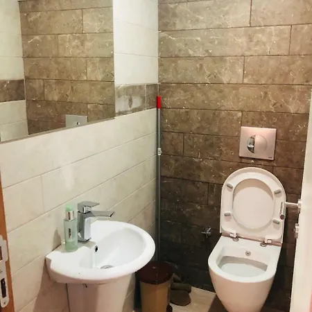 Kulvar Apartment *